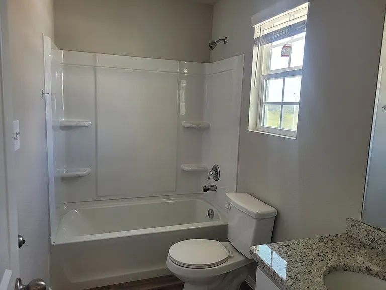 271 Damon Dr — Photo 8