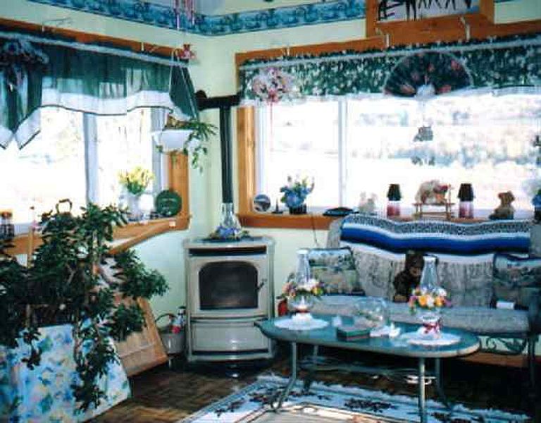 3rd image of 176 ENDERS Avenue