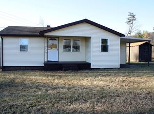 2028 Mountain Pass Rd, Troutville, VA 24175