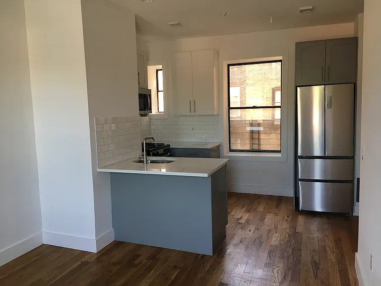 166 Clinton Ave #10E — Photo 8