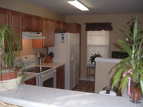 5th image of 11134 Saintsbury Pl