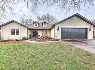 4433 W New Bridge Rd, Fayetteville, AR 72704