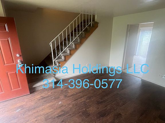 3rd image of 8670 Morningaire Cir