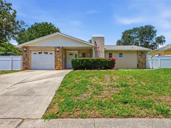 1008 Connecticut Rd, Tarpon Springs, FL 34689