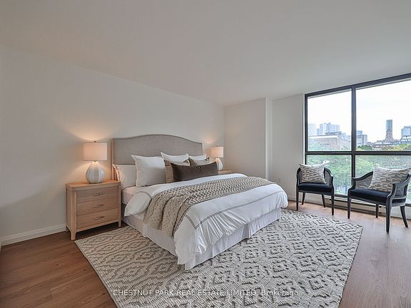 2nd image of 188 Spadina Ave #301
