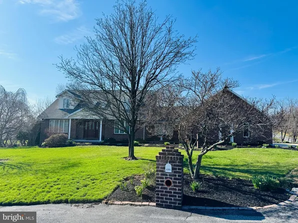 6365 Huntsmen Dr, Harrisburg, PA 17111