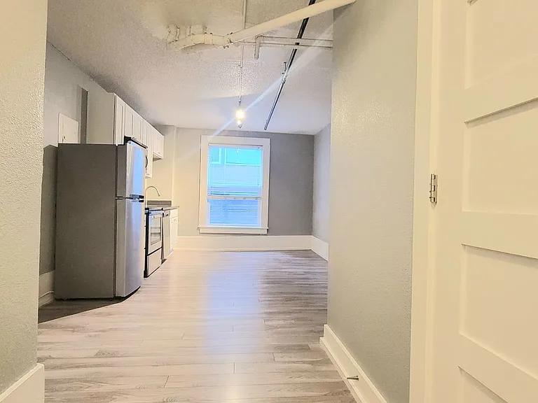 Madison View Apartments — Photo 18