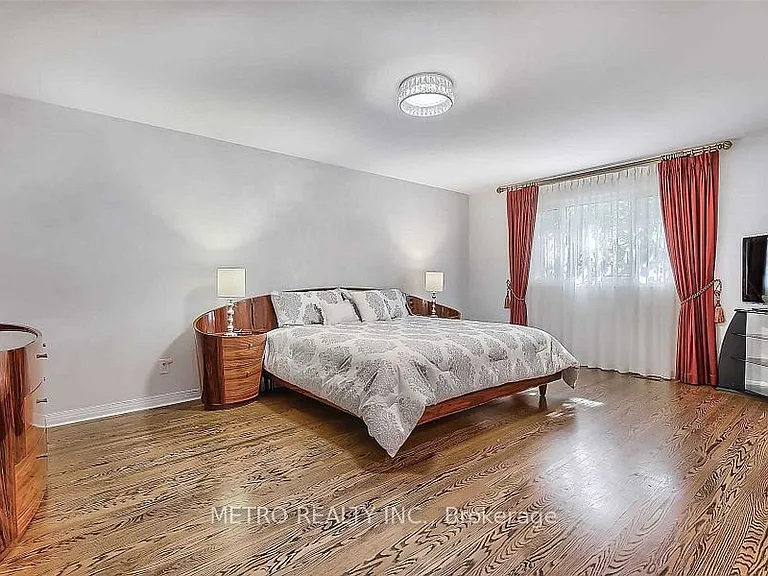 17 Twin Circle Ct #ENTIRE — Photo 16