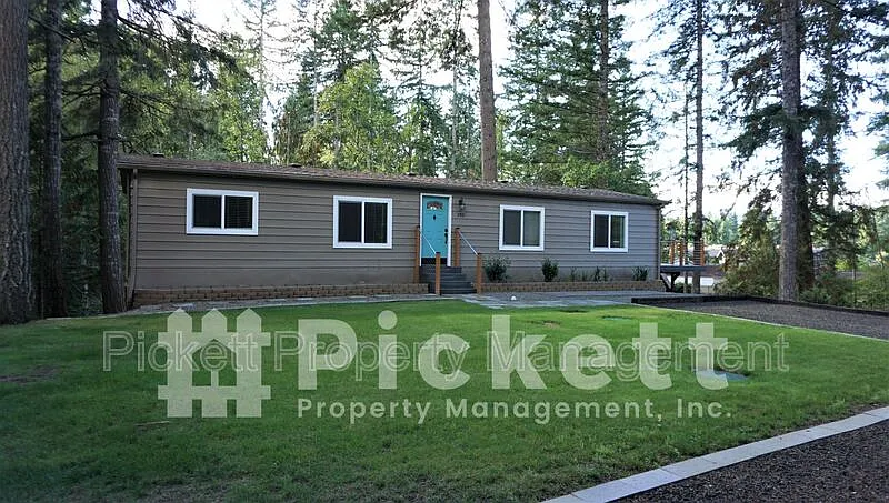 4 bed, 2.5 bath, 2688 sqft, $2,850 — Photo 1