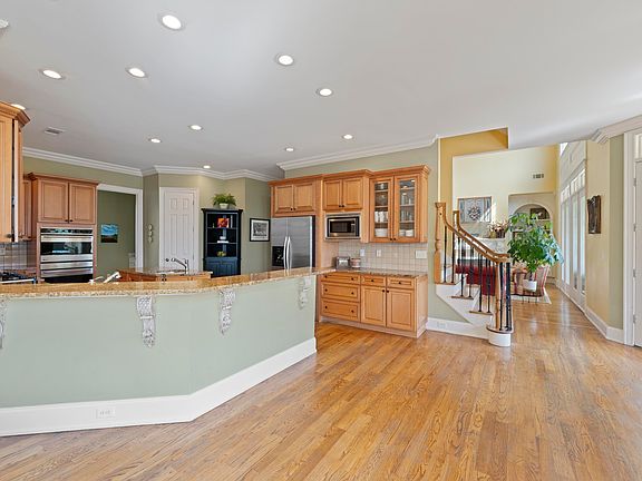5th image of 10491 Graybourne Dr