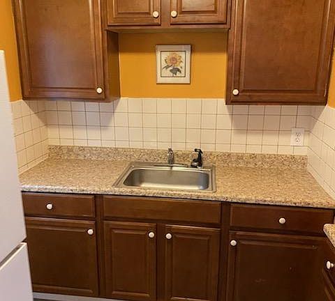 2nd image of 72 Montfort Dr #1