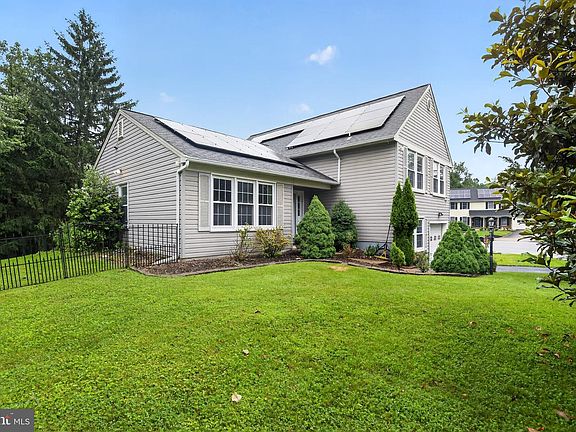 2nd image of 3 Pheasant Run Ct