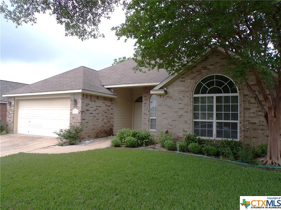1st image of 5608 Meadow Wood Dr