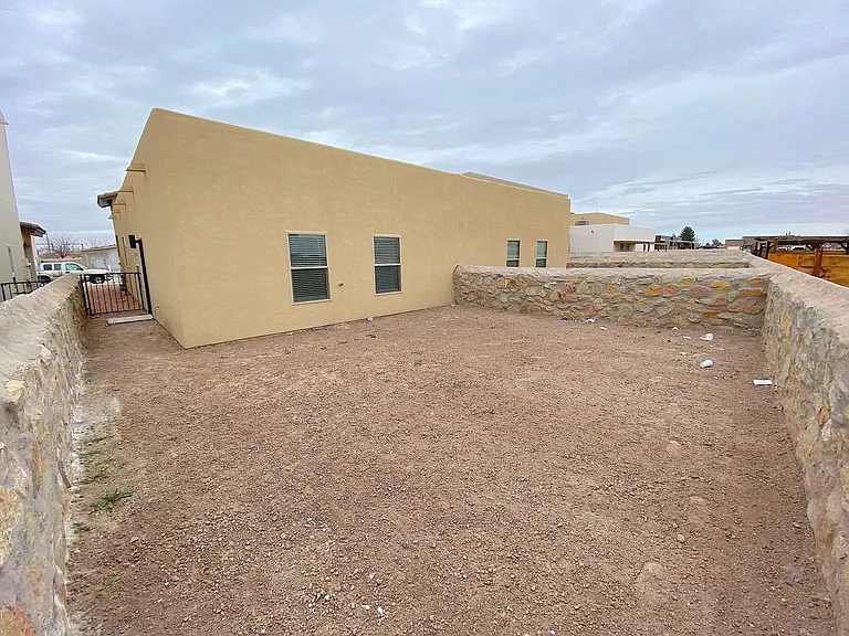 800 Ts Daniel Cadena Dr — Photo 9