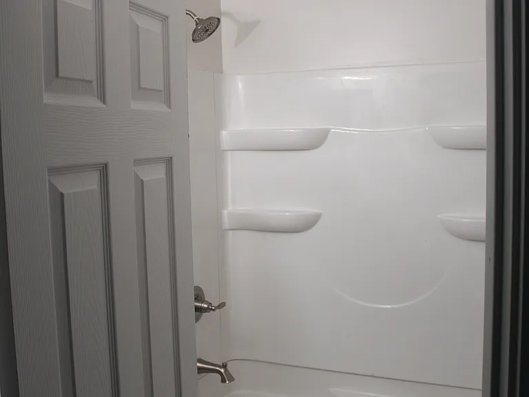 128 S Clark St — Photo 10