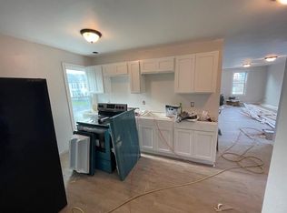 17 102nd St #1, Troy, NY 12180