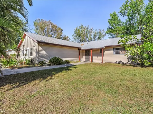 4754 Woodstock Rd, Saint James City, FL 33956