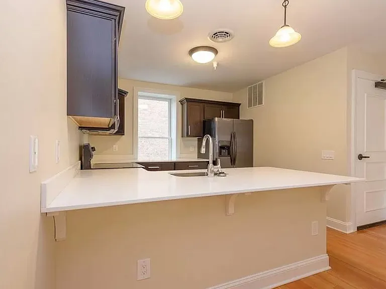 Stylish 1-Bedroom Apartment with Modern Upgrades in Cohoes — Photo 15