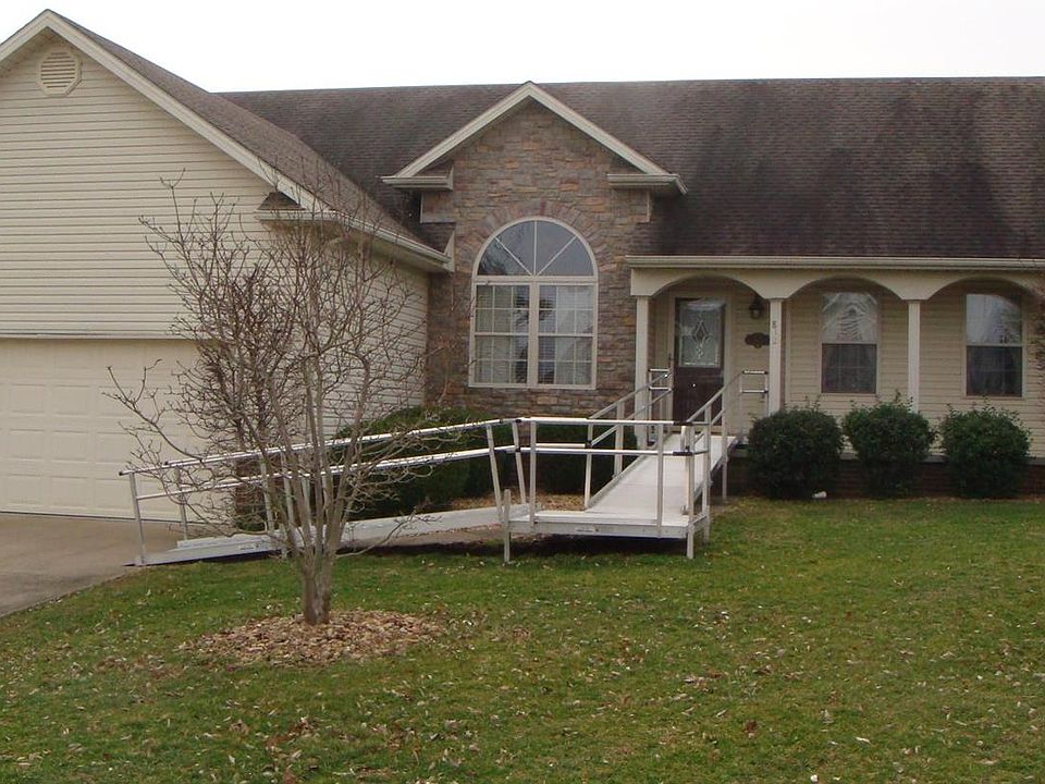1st image of 812 Dresden Way