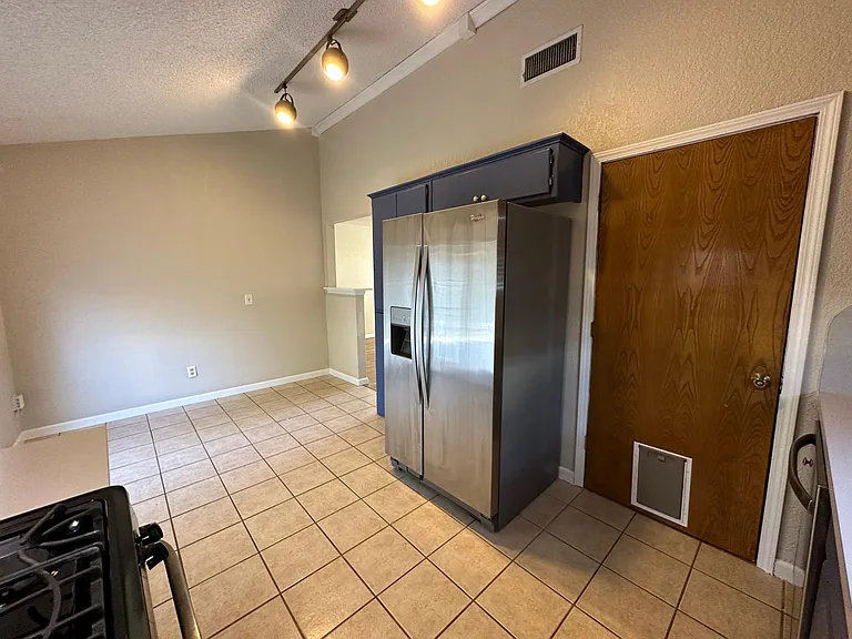 1008 N Nail Pkwy — Photo 5