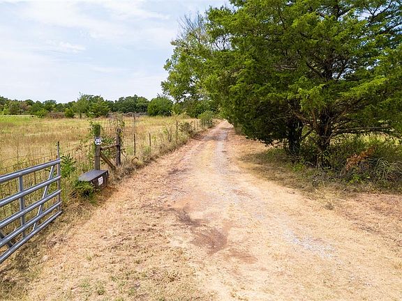 2nd image of 118 N Hurst Ln Lot 4