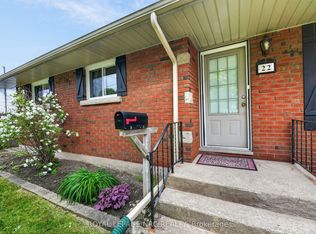22 McKenzie St, Saint Catharines, ON L2M2N1
