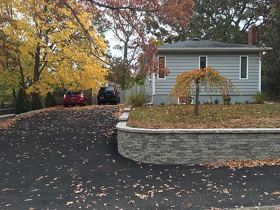 2nd image of 219 Avenue A