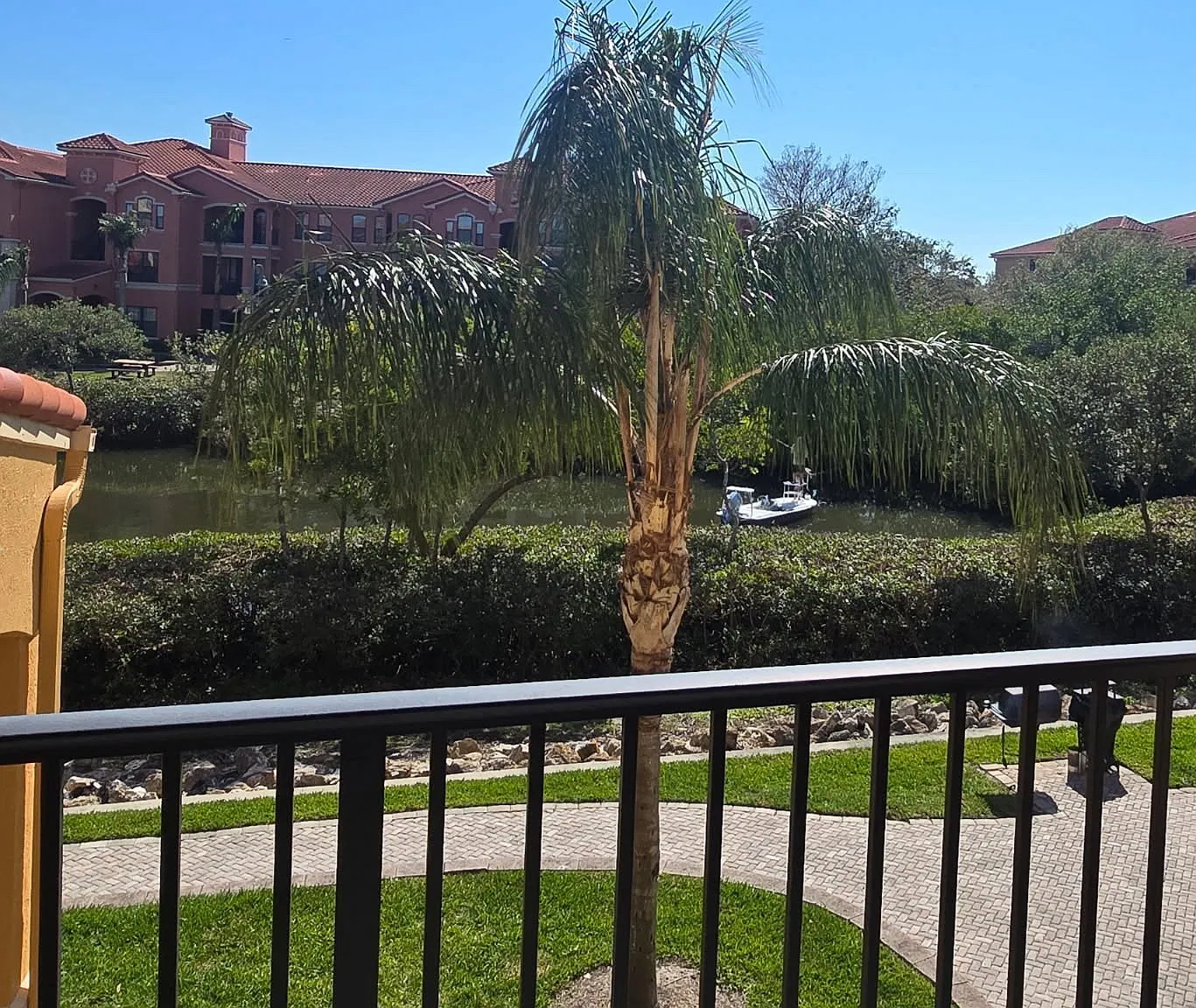 1 bed, 980 sqft, $2,200 — Photo 2