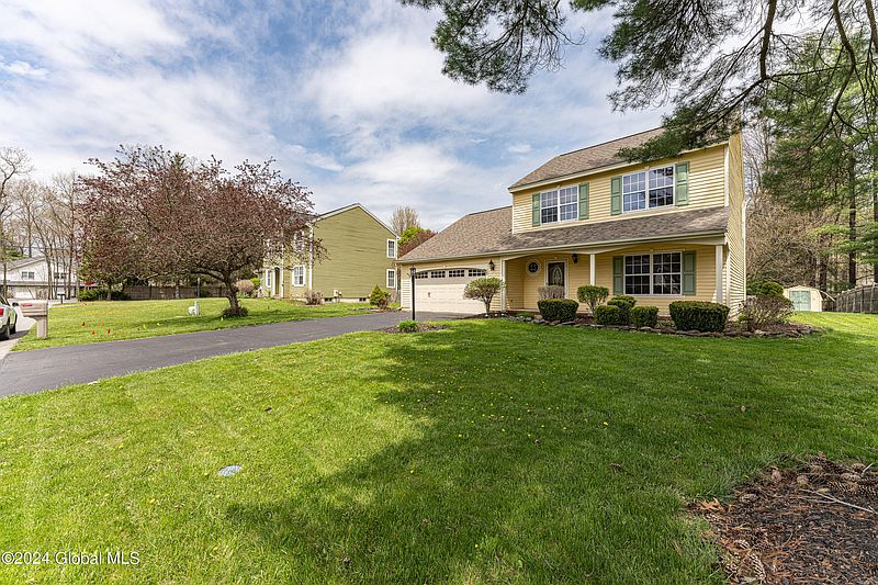 2nd image of 3 Commons Boulevard