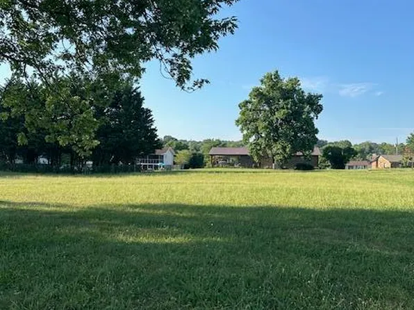 3727 Halifax Cir, Morristown, TN 37813
