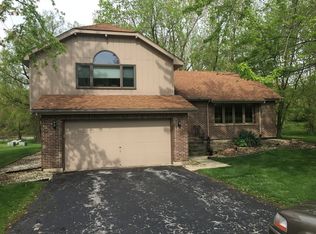 24052 S Lakeside Ct, Crete, IL 60417