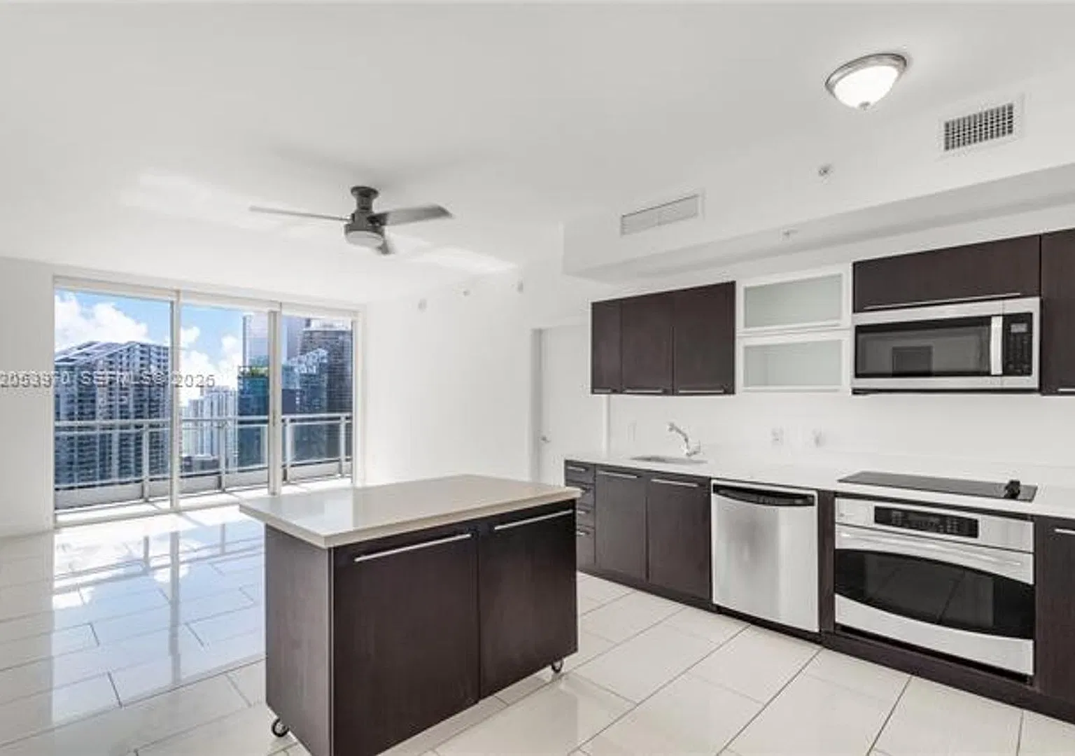 90 SW 3rd St cu-4403, Miami, FL 33130 — Photo 2