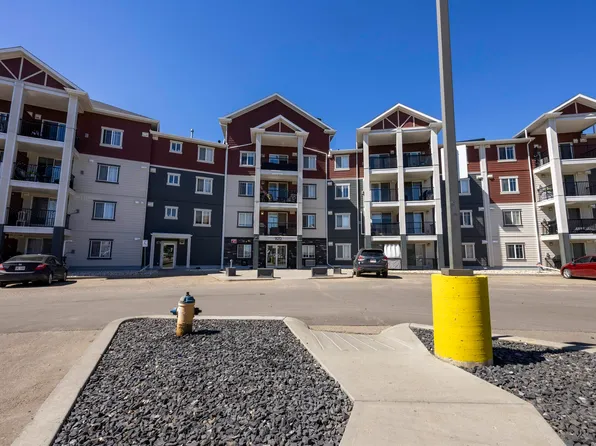 920 156th St NW #116, Edmonton, AB T6R 0N6