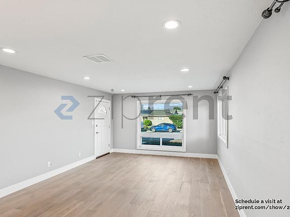 5th image of 2435 Denevi Dr