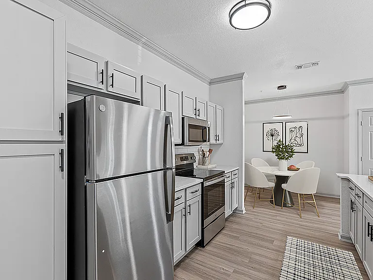 Halston World Gateway Apartment Homes — Photo 26
