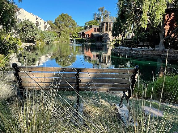 A lovely spot to relax by the lake.