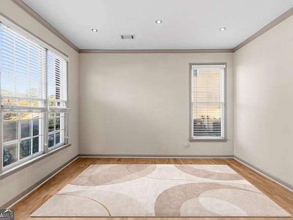 5th image of 991 Bay Pointe Way SW