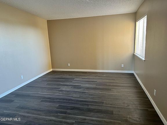 4th image of 3604 Moonlight Ave
