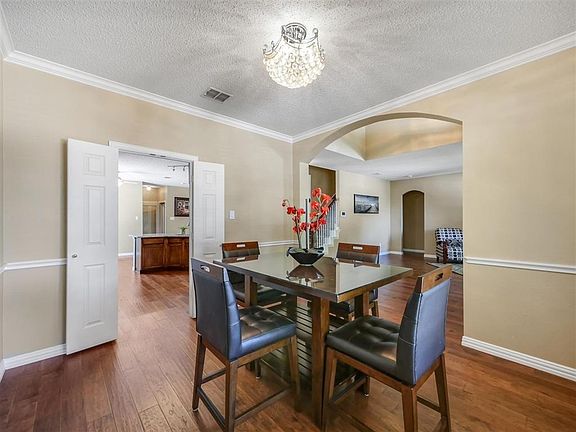 5th image of 7889 Ravens Cliff Dr