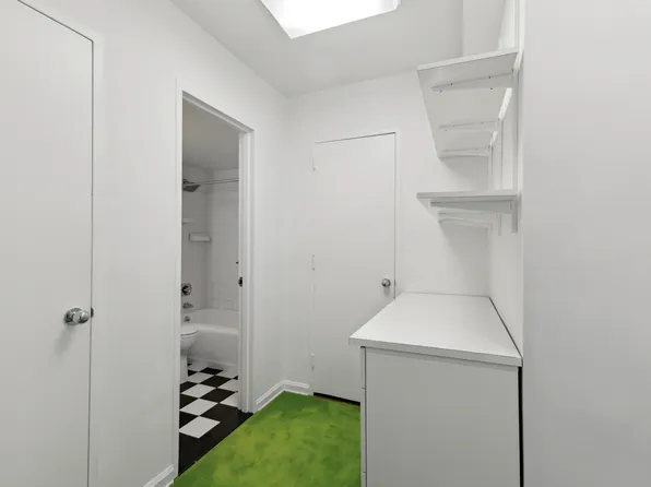 2 Fifth Avenue 2E image 8 of 9