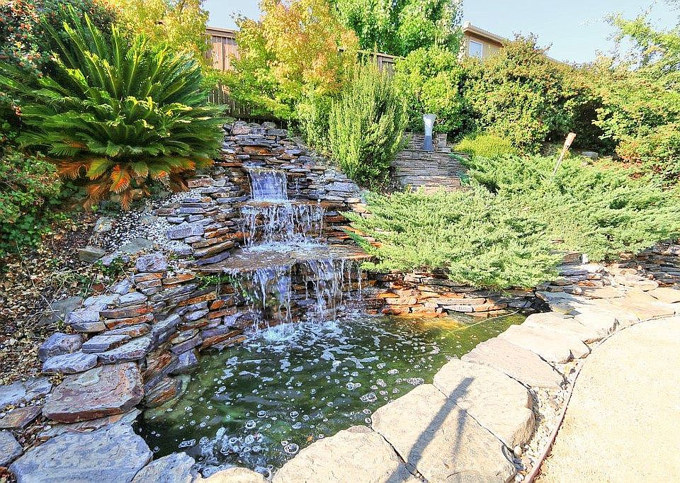 2nd image of 4064 Bothwell Cir