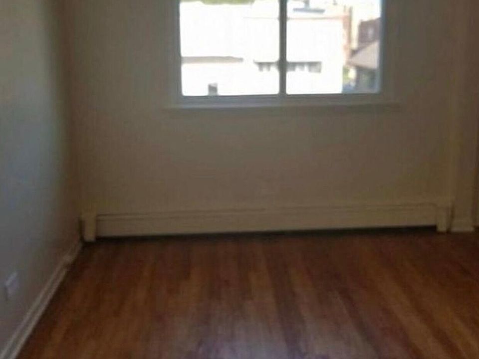 1st image of 6933 S Jeffery Blvd APT 3D