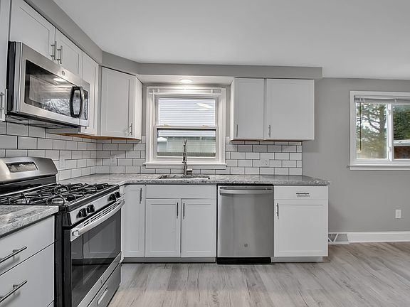 4th image of 305 Sundridge Dr Floor 1