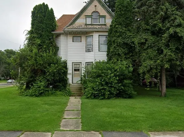601 South 6th STREET, Watertown, WI 53094
