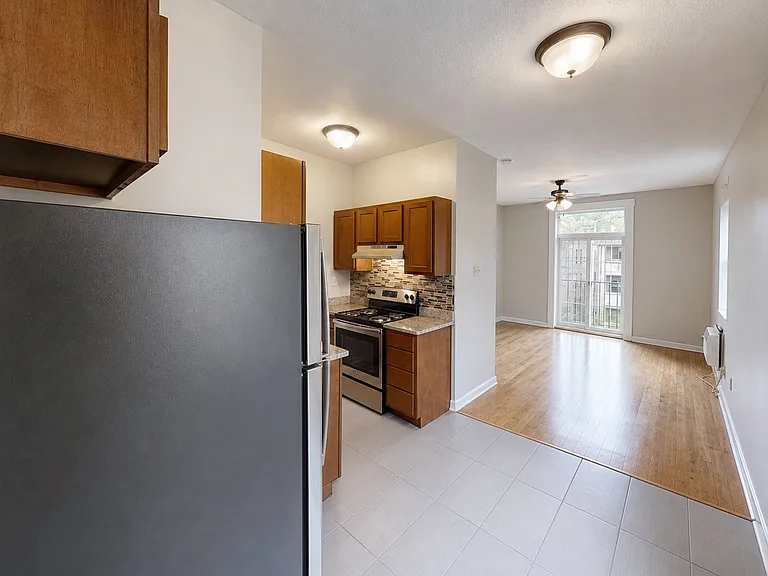 322 Melwood Ave — Photo 2