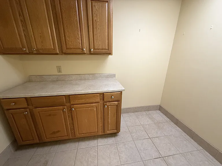 1230 Woodland Dr #115 — Photo 6