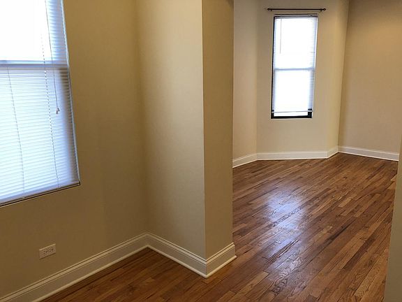 2nd image of 5407 N Ravenswood Ave #1R