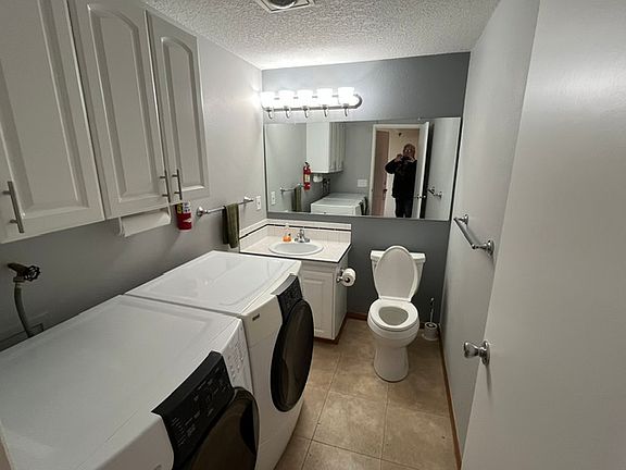 2nd image of 5561 SW Multnomah Blvd