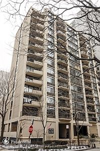 1st image of 1450 N Astor St APT 6A