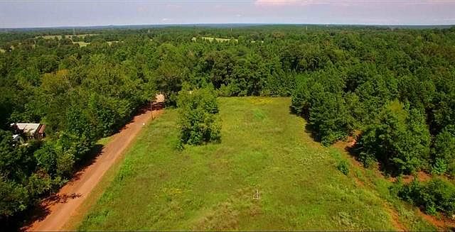 Front aerial view of propert